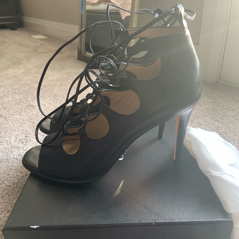 Shoes - Picture 4 of 5
